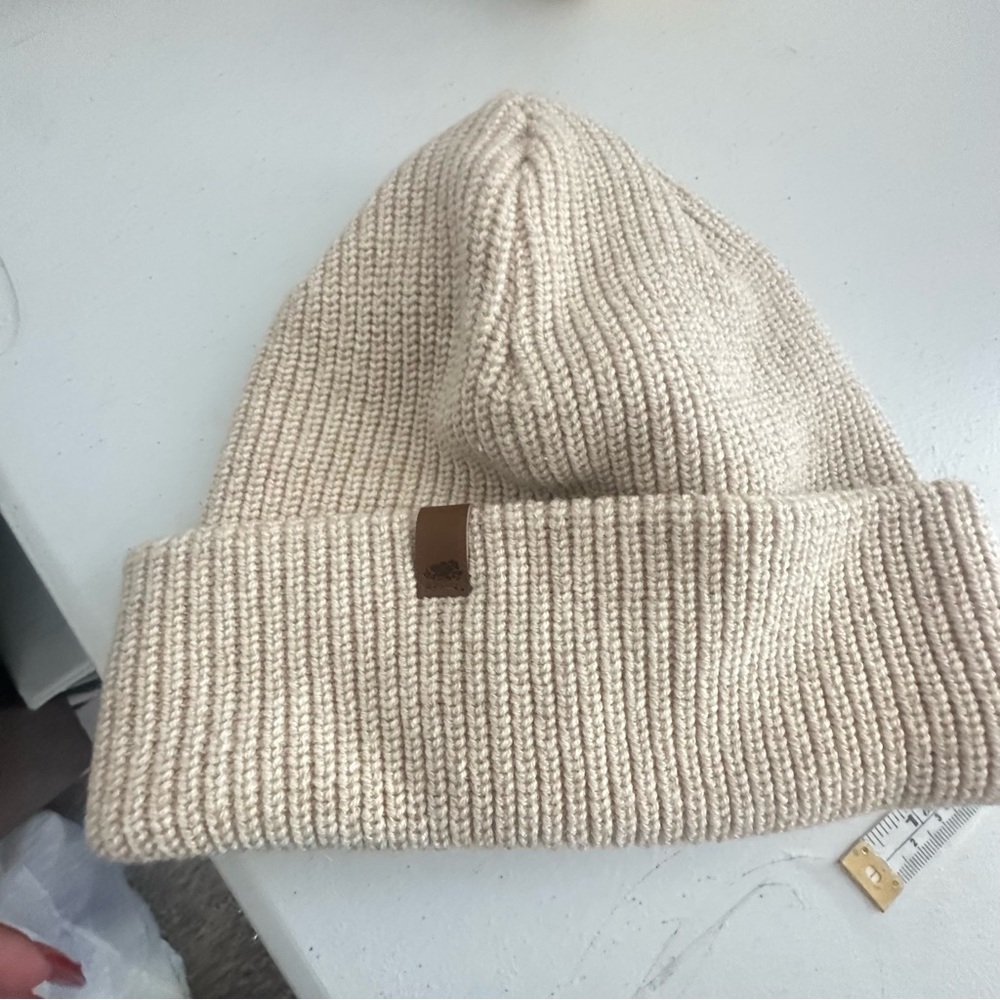 Roots Beige Knit Hat